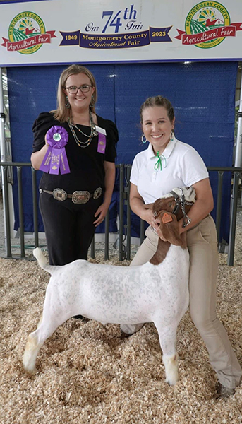 Champion Heavyweight 2023 Montgomery County Fair Champion Heavyweight<br />
2023 Montgomery County Fair