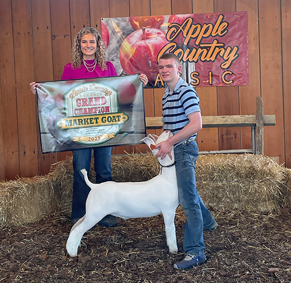 Grand Market Goat 2023 Apple Country Classic Grand Market Goat<br />
2023 Apple Country Classic